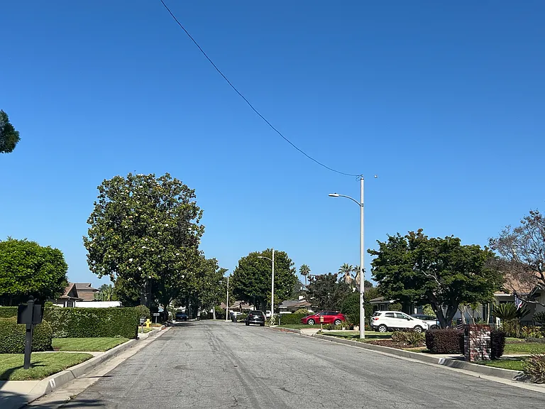 55 W Arthur Ave — Photo 2