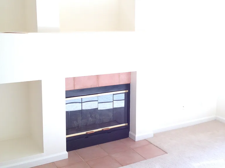 124 Crescent Ct — Photo 4