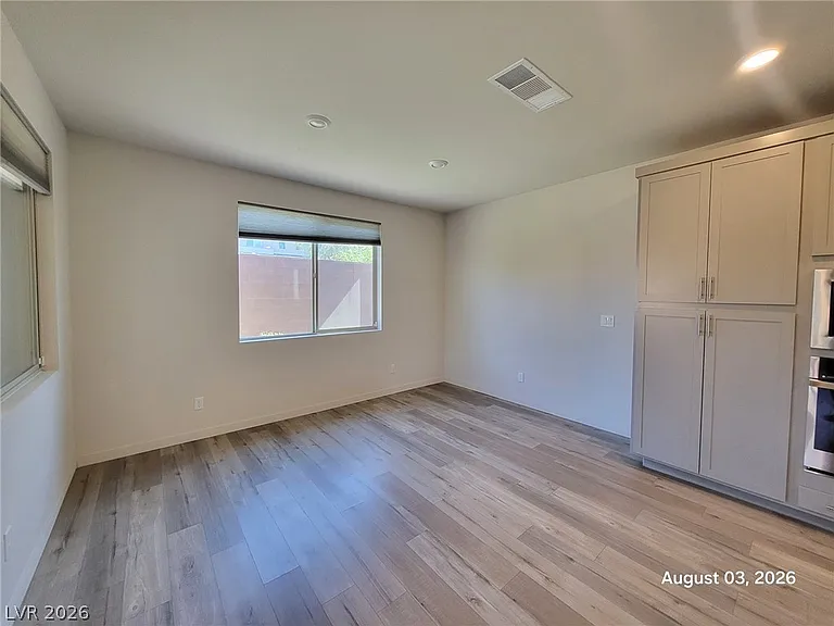 9645 Jade Rise Ave — Photo 2