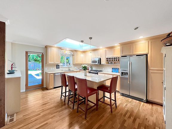 5th image of 226 Claudius Dr