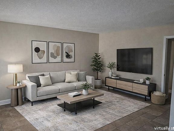 2nd image of 1802 Jackson Ave W APT 180