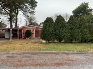 4521 Reaford Dr, Haltom City, TX 76117