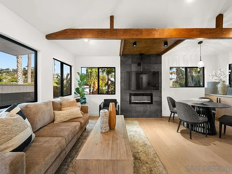 436 Bonair St — Photo 3