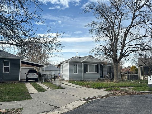 4th image of 2942 S Garden Cir