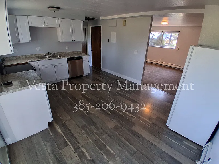 301 W 500 N #3 — Photo 2
