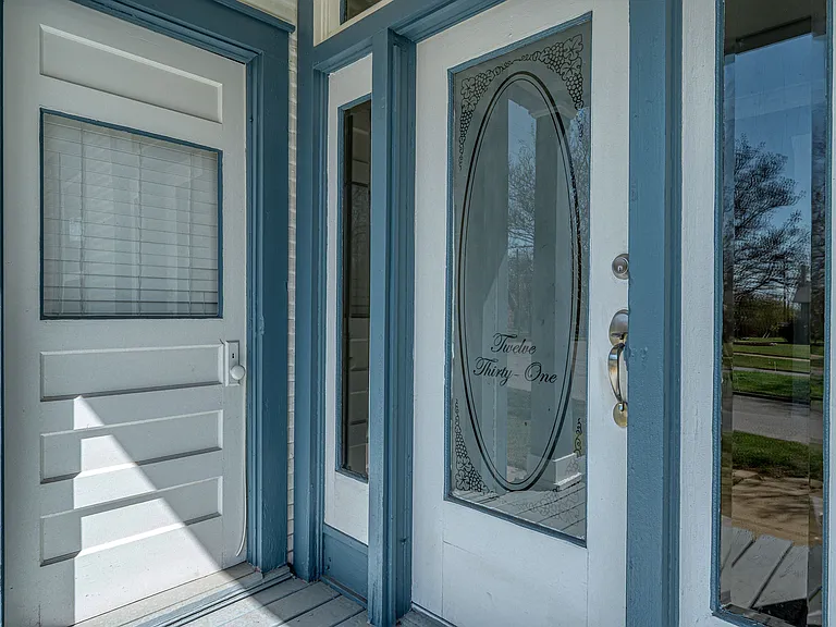 1231 W Main St — Photo 10