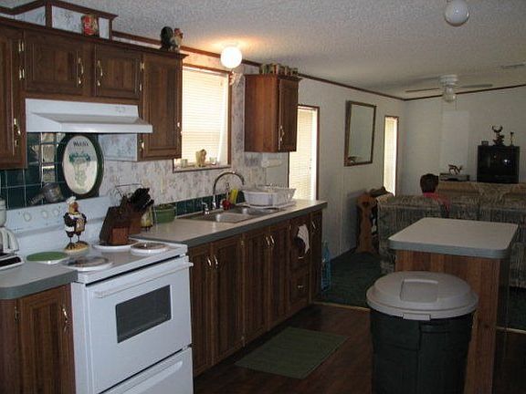 5th image of 628 E Katie St