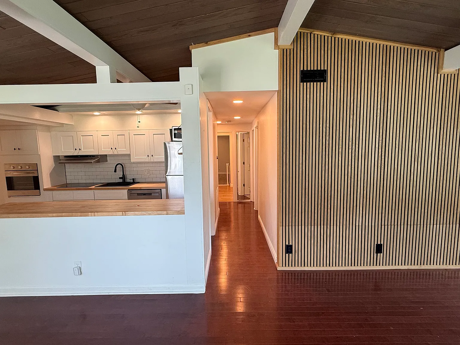 819 Cherry St — Photo 2