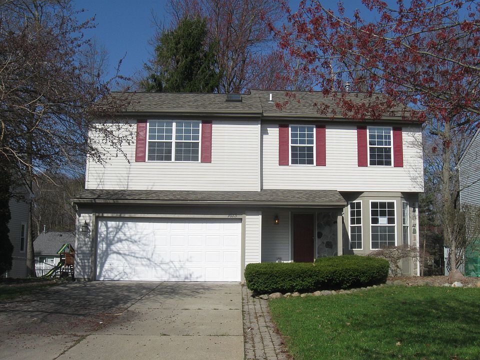 1st image of 1613 Dartmoor Dr #57