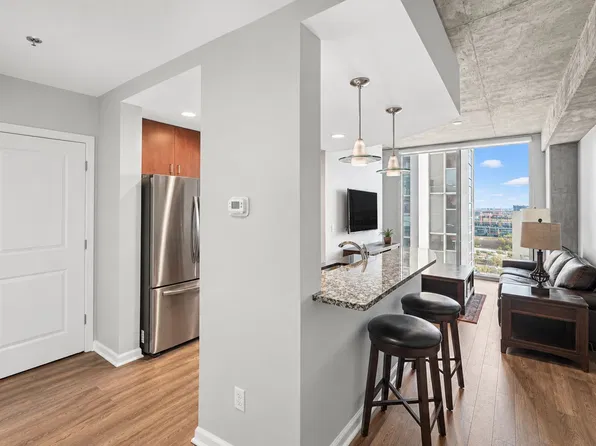 415 Church St APT 1111, Nashville, TN 37219