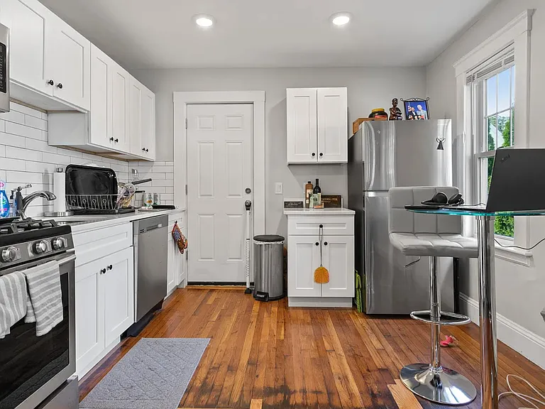 79 Farrington St #7 — Photo 1