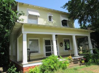 1102 Cedar St, Palestine, TX 75801