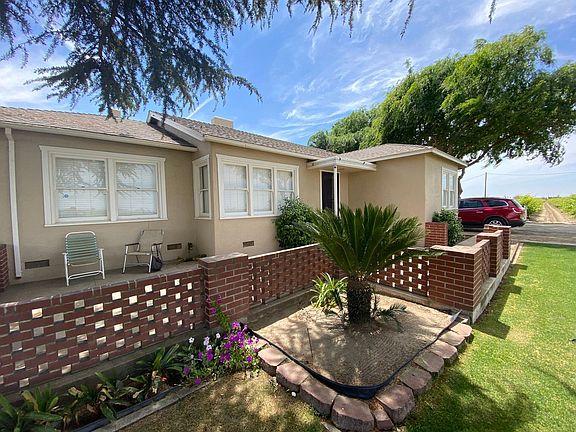 3rd image of 8227 E Floral Ave