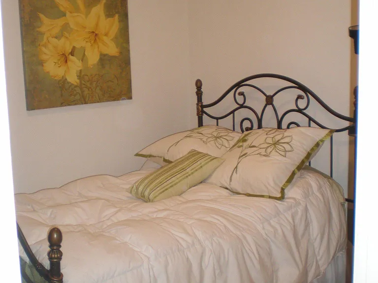 2545 N Seminary Ave #GF — Photo 6
