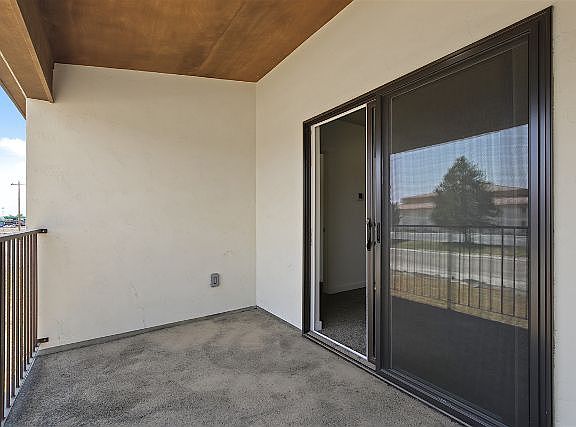 2nd image of 523 Rooster Ln APT 103
