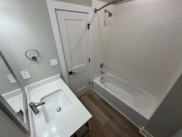 The Purple Rail Townhomes — Photo 15