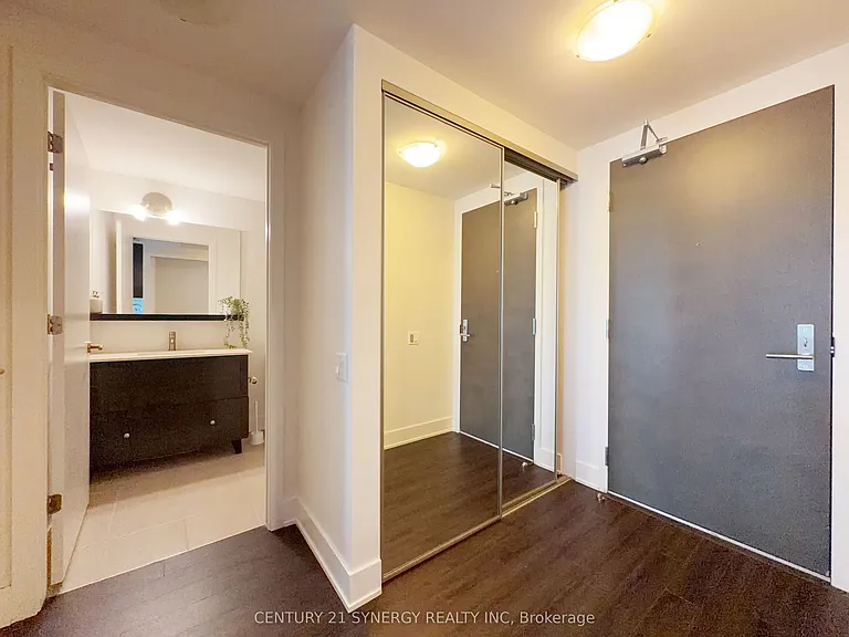 411 Mackay St #408 — Photo 7
