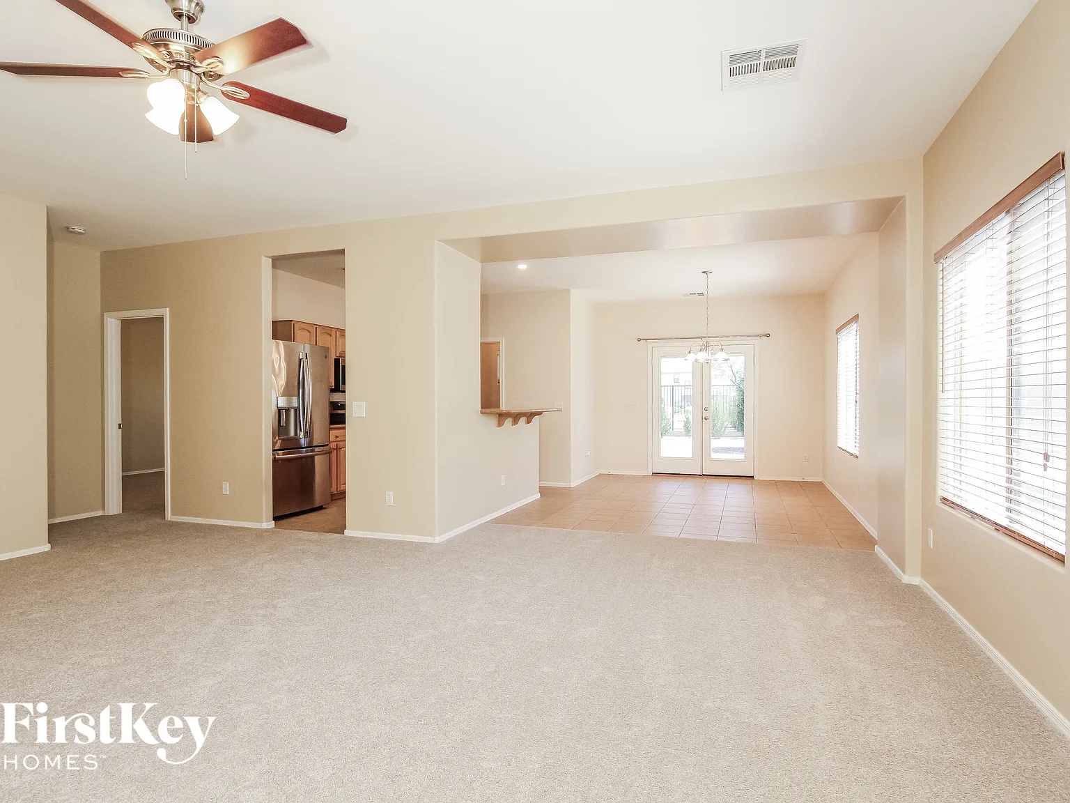 3 bed, 2.0 bath, 1631 sqft, $2,015 — Photo 3