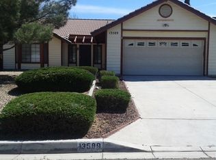 13589 Palm St, Hesperia, CA 92344
