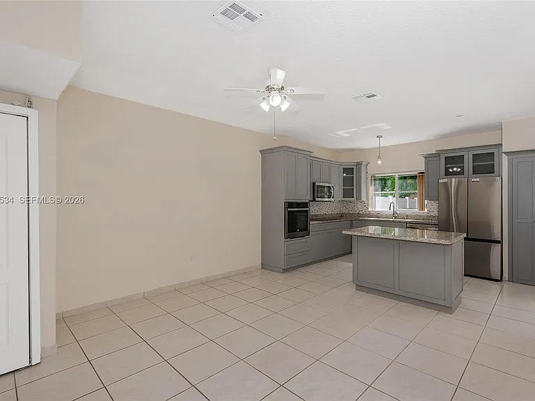 4959 SW 128th Ter — Photo 5