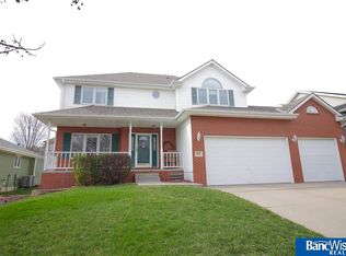 4617 Birch Creek Dr, Lincoln, NE 68516