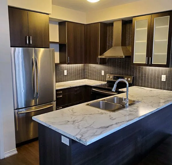 3 Baffin Cres #UPPER — Photo 2
