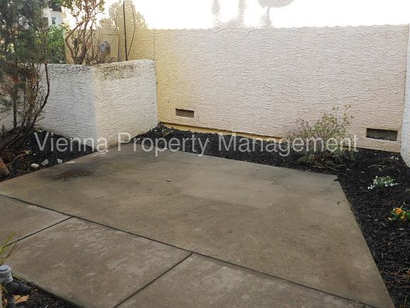 5th image of 2631 Catalina Ct