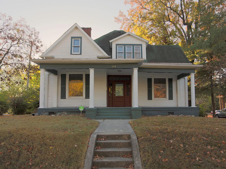 1st image of 134 E Churchwell Ave