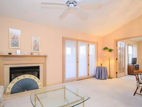 4th image of 2058 Bent Trail Ct