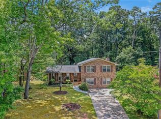 984 Cabot Ct, Stone Mountain, GA 30083