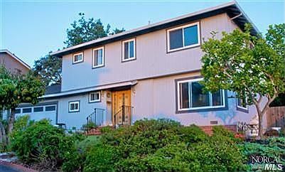 5th image of 172 Drakewood Pl