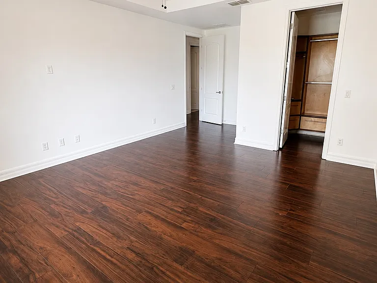 10411 Belfry Cir — Photo 21