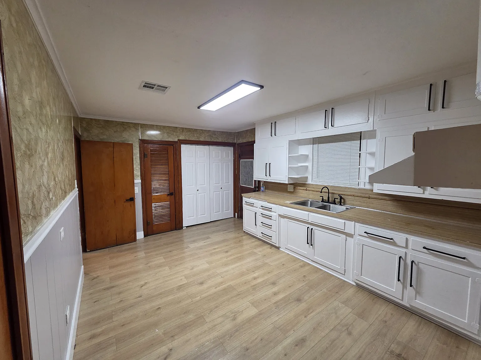 3 bed, 1348 sqft, $1,650 — Photo 4