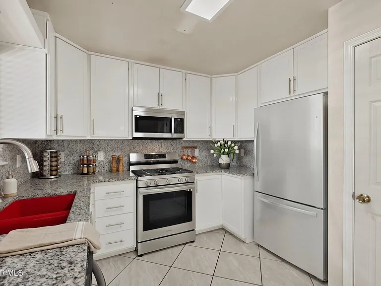 14224 Desert Ash Dr — Photo 21