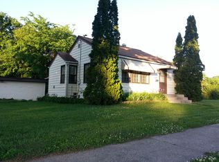 233 6th St N, Cannon Falls, MN 55009