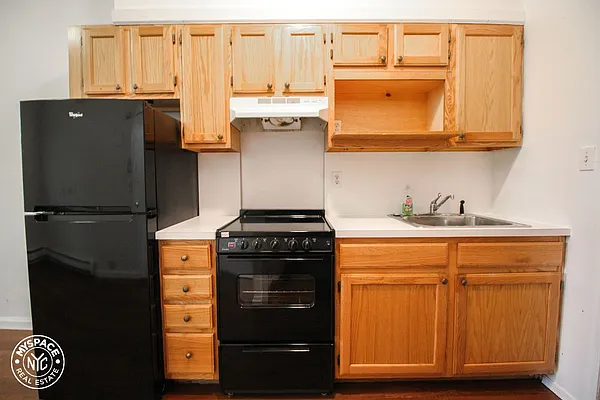 Rented by MySpaceNYC | media 11