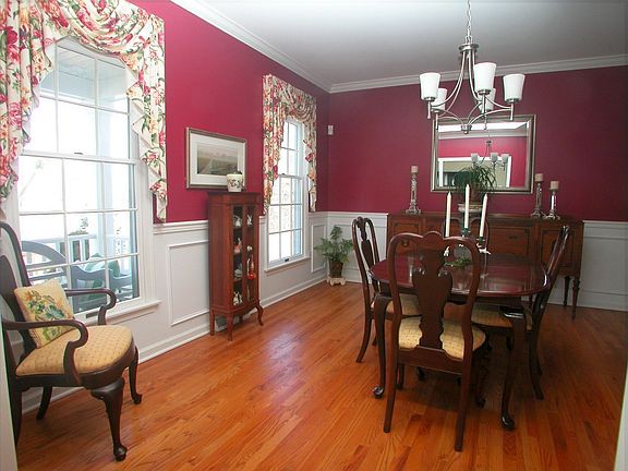5th image of 7 Mountain Brook Dr