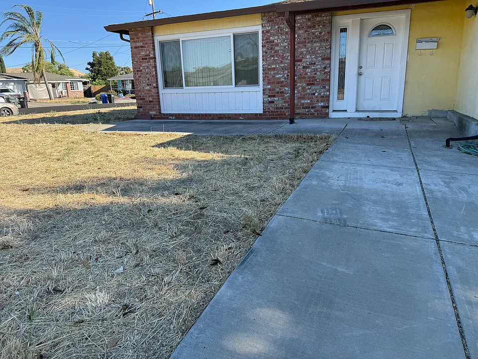 2 Trinity Ct