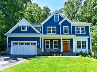 304 Niblick Dr SE, Vienna, VA 22180