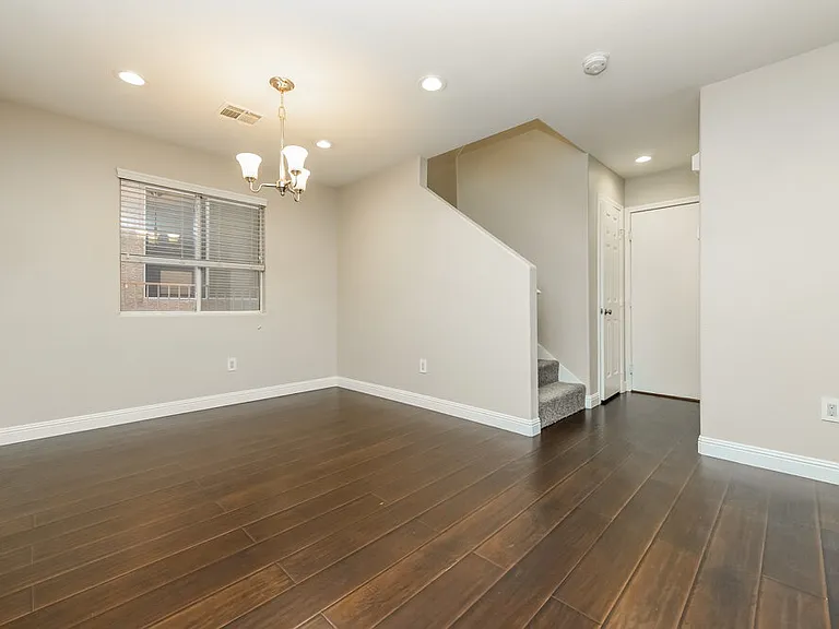 9453 Grandview Spring Ave — Photo 6
