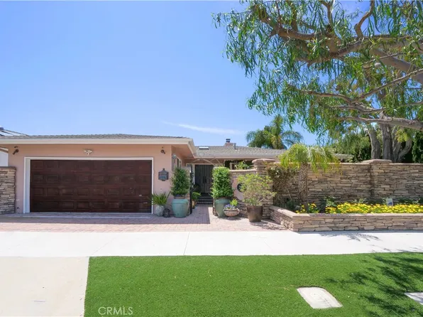 2037 W 35th St, San Pedro, CA 90732