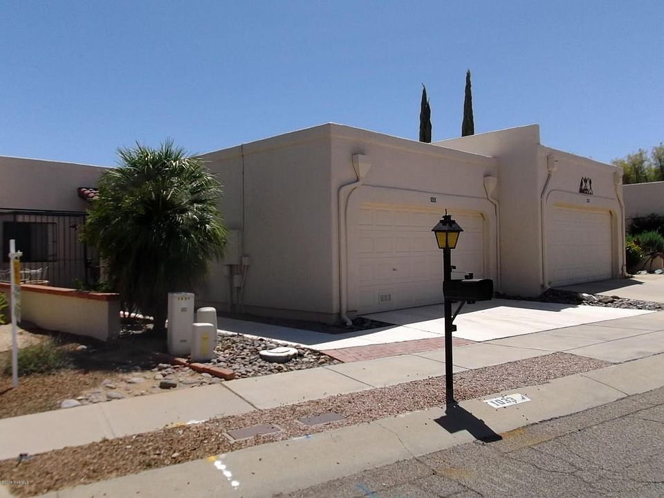 1st image of 1033 W Calle De Emilia