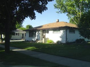 516 Richard St, Combined Locks, WI 54113