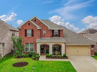 1612 Village Creek Dr, Forney, TX 75126