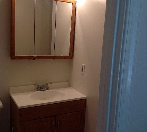 3rd image of 3119 Heathcote Rd