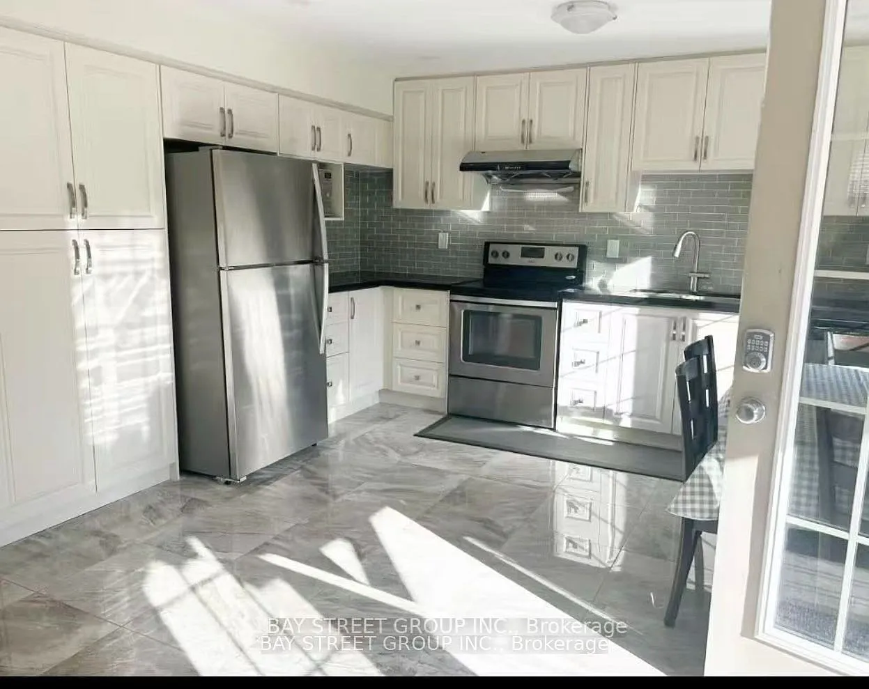 2 bed, $2,650 — Photo 3