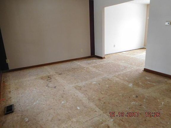 2nd image of 6328 Ewen Cir