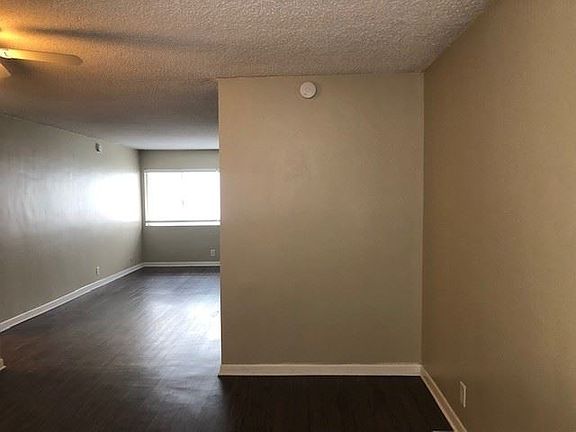 5th image of 824 E Grand Ave APT 2