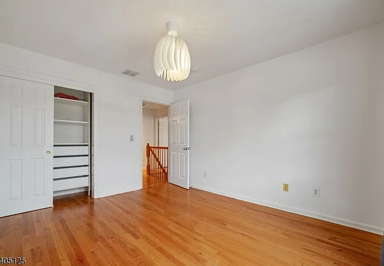17 Grove St — Photo 33