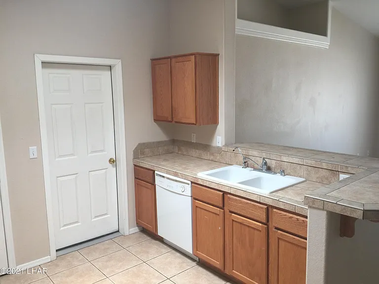 127 Nelson Ln — Photo 12